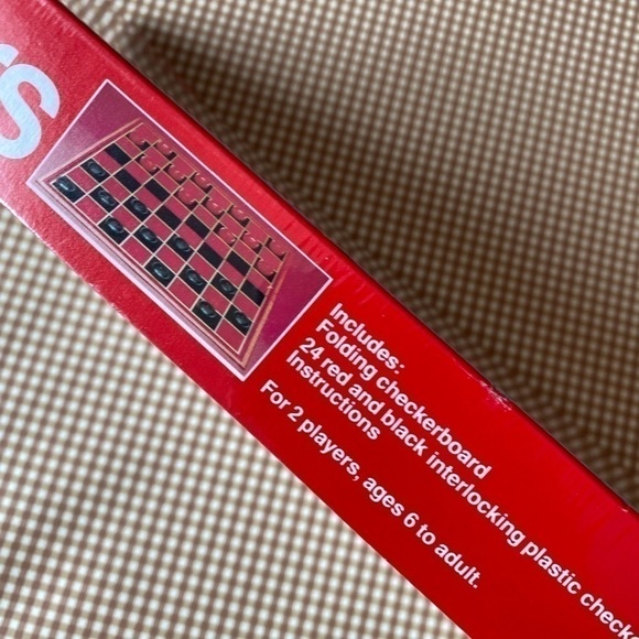 Vintage 1982 Checkers game. Made in USA. SEALED. Damaged box - Picture 16 of 16